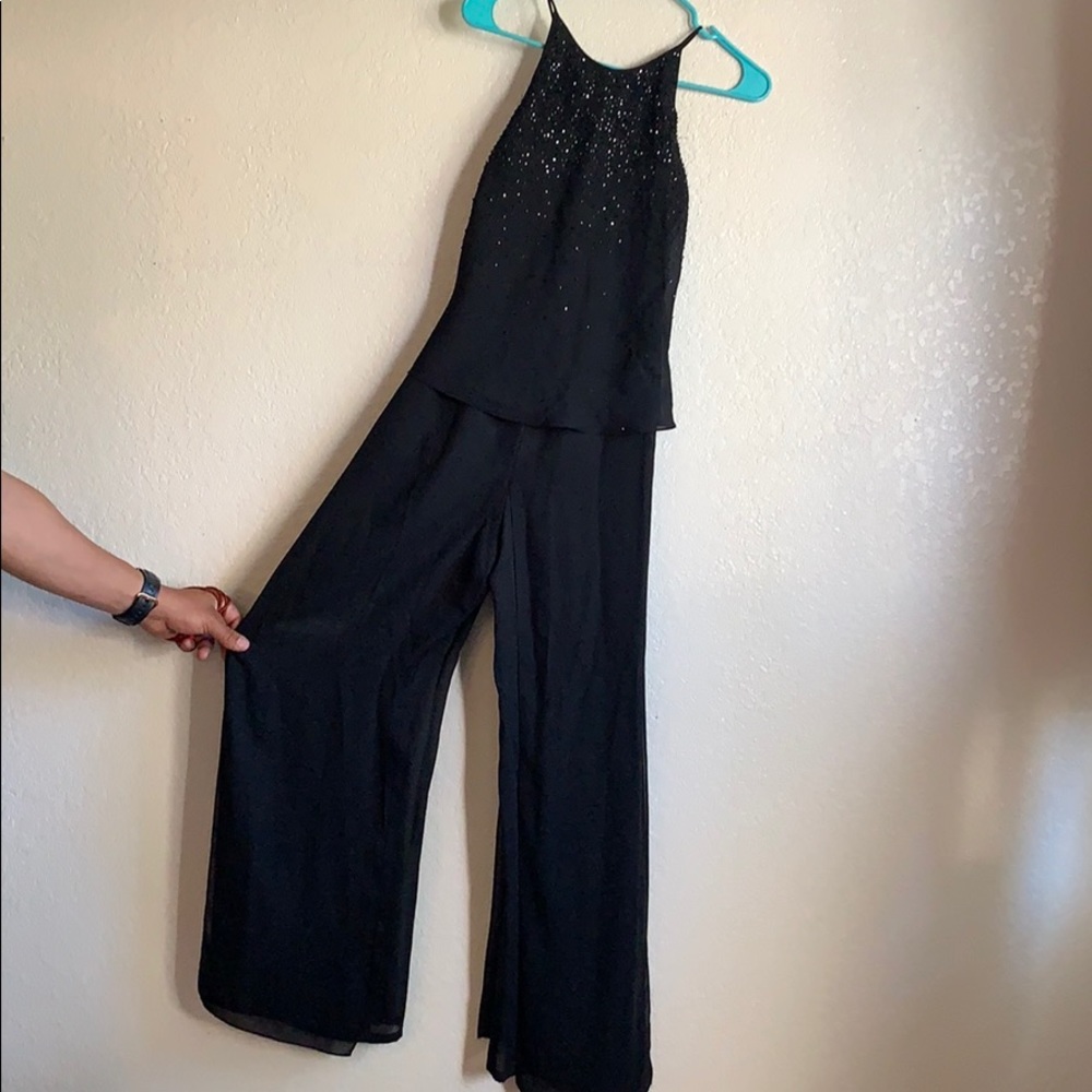 Very nice formal pant suit